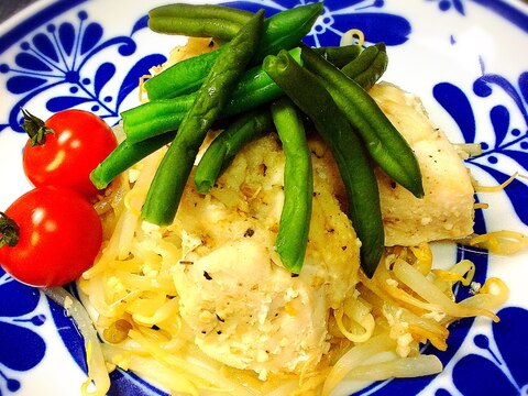 【一品で一食分の野菜】鶏むね肉のスチーマー蒸し